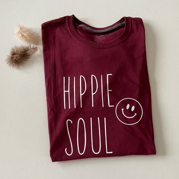 4/$15 NEW! Custom Made Hippie Soul T-shirt 🆕 - Picture 1 of 6